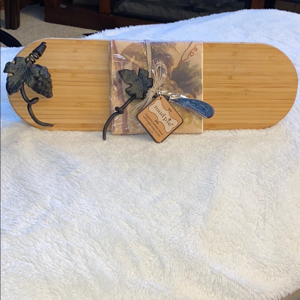 Grapevine Baguette Board